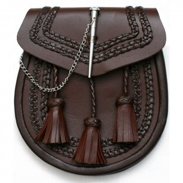Brown leather Sporran Front pin loop closure Double plaited pattern